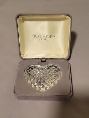 Vintage Waterford Crystal Clear Heart paperweight with Cut Facet Pattern